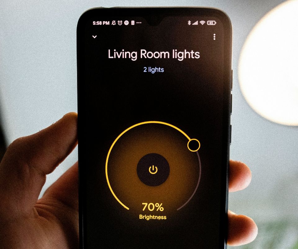SMART LIGHTING, SMARTER LIVING SMART LIGHTING, SMARTER LIVING
